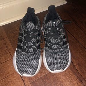 Adidas women’s cloud foam running shoes